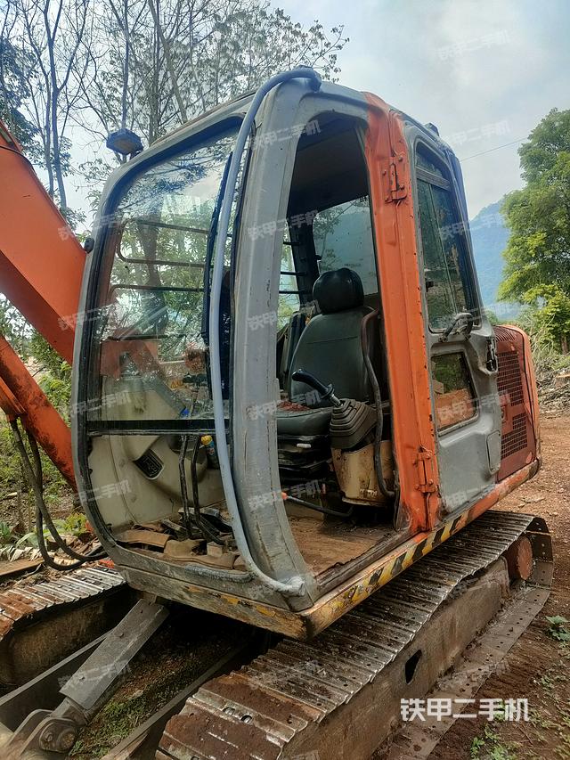 驾驶室整体（整机外观）