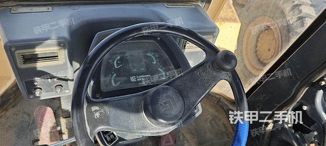 驾驶室操作台（整机外观及大件）