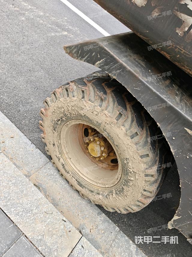 左侧履带整体 （行走机构）