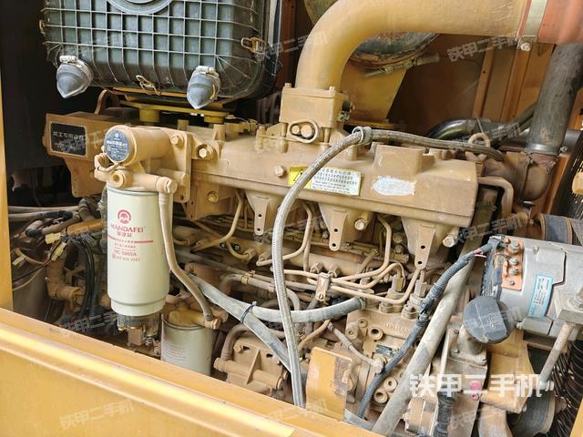 發(fā)動機左側(cè)（整機外觀及大件）