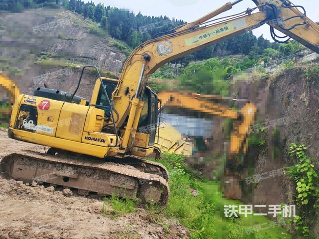 右前45(整機(jī)外觀) 右前45(整機(jī)外觀)