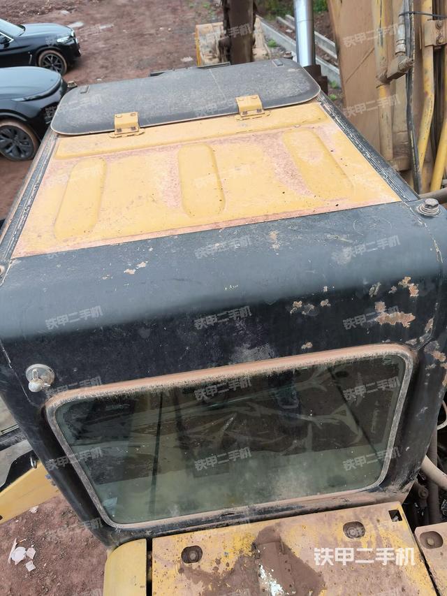 駕駛室頂部俯視(上車(chē)部件) 駕駛室頂部俯視(上車(chē)部件)