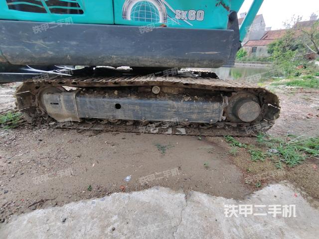 右側(cè)履帶整體?（行走機(jī)構(gòu)）