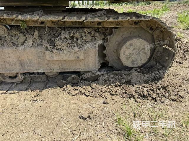 左侧行走马达盖板(行走机构) 左侧行走马达盖板(行走机构)