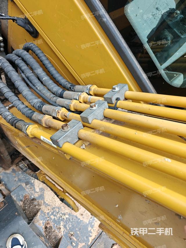 大臂整体 右侧（工作和回转装置）