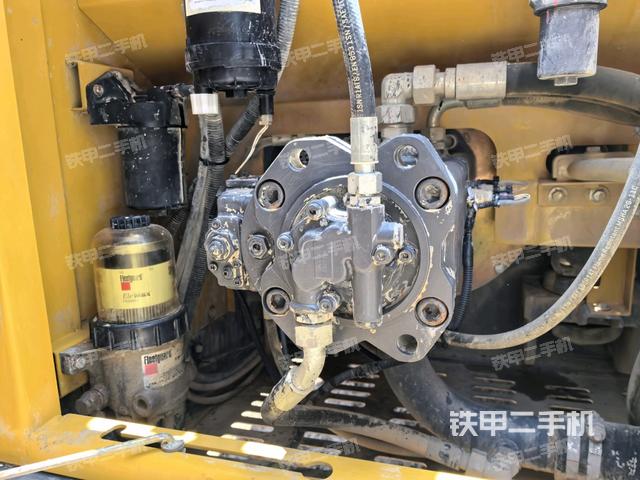 電瓶(大件艙室) 電瓶(大件艙室)