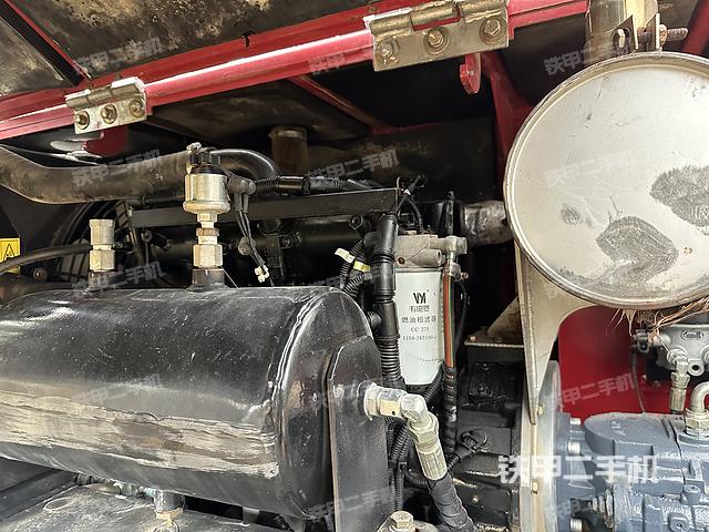 發(fā)動機(jī)整體俯視(整機(jī)外觀) 發(fā)動機(jī)整體俯視(整機(jī)外觀)