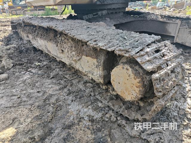 左側(cè)履帶整體?（行走機構(gòu)）