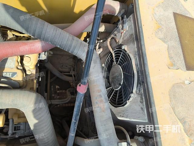 水箱+風(fēng)扇特寫(上車部件) 水箱+風(fēng)扇特寫(上車部件)
