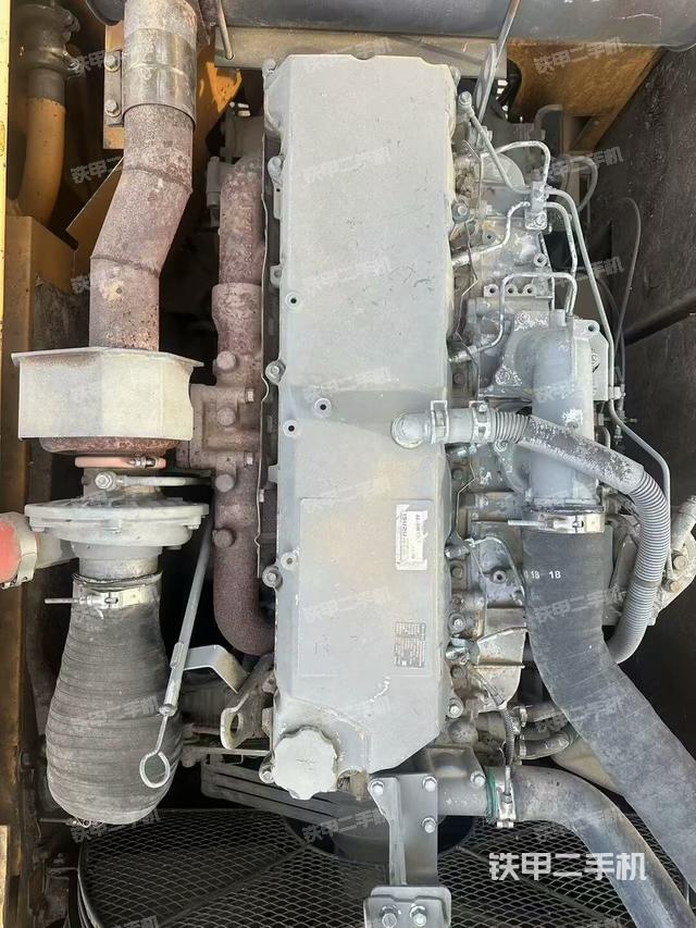 发动机整体俯视(整机外观) 发动机整体俯视(整机外观)