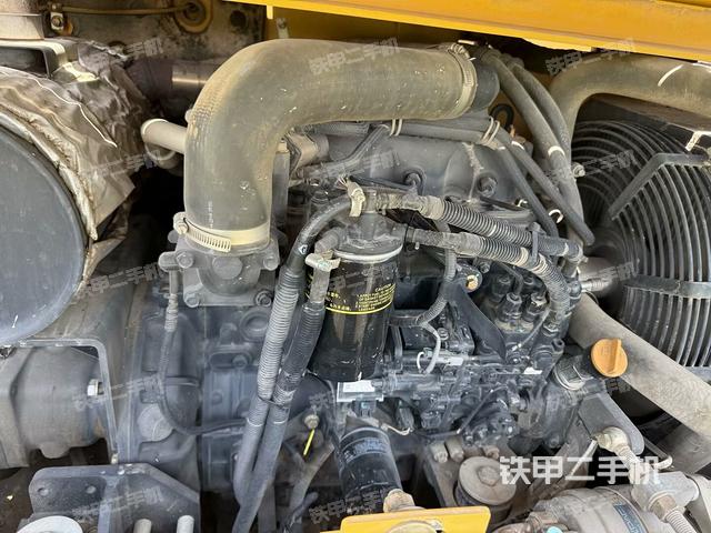 增压器特写(上车部件) 增压器特写(上车部件)