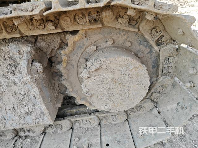 右驱动轮(行走机构) 右驱动轮(行走机构)