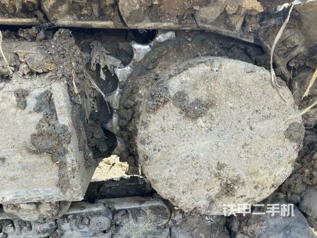 单侧履带整体（整机外观）