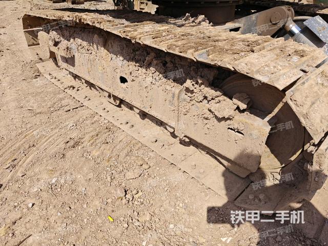 左侧履带整体 (行走机构) 左侧履带整体 (行走机构)