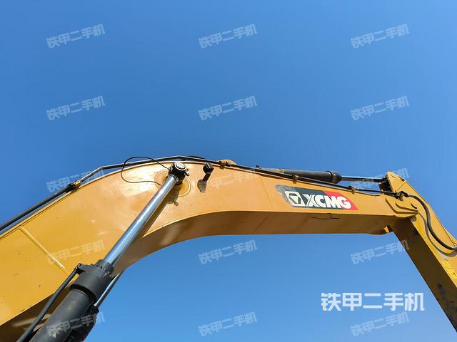 大臂整体 右侧(工作和回转装置) 大臂整体 右侧(工作和回转装置)