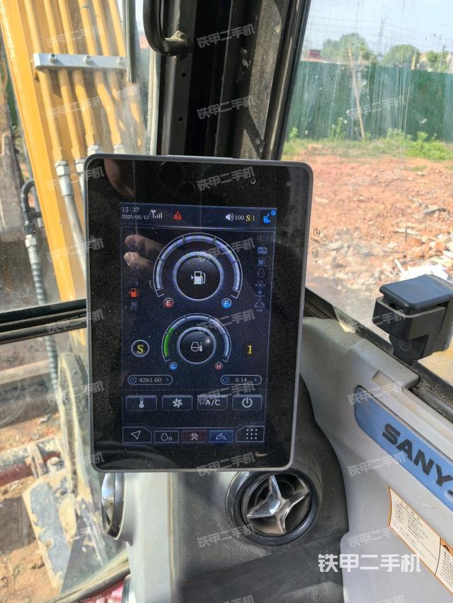 小时表(驾驶室部分) 小时表(驾驶室部分)