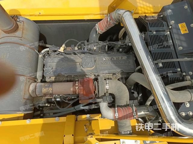 發(fā)動(dòng)機(jī)整體俯視(整機(jī)外觀(guān)) 發(fā)動(dòng)機(jī)整體俯視(整機(jī)外觀(guān))