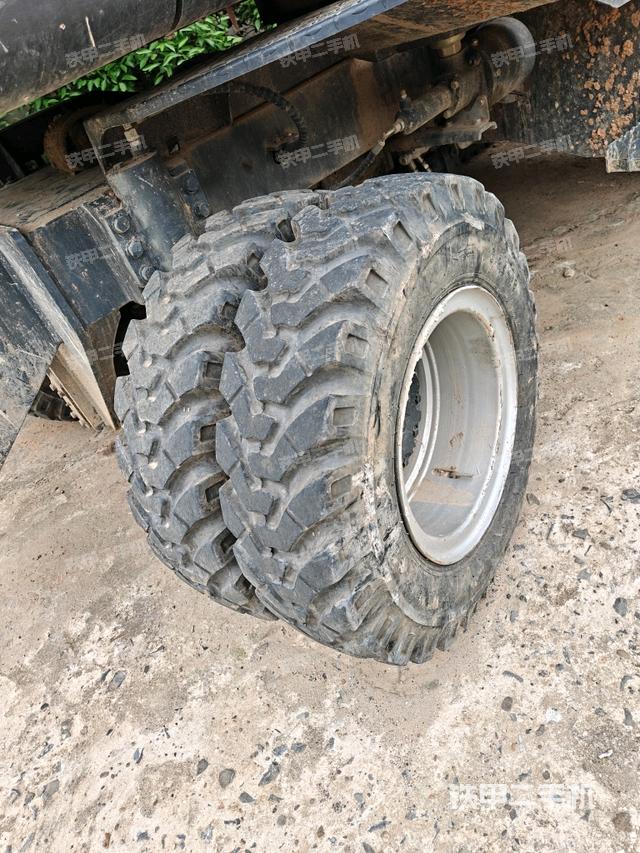 左側(cè)行走馬達(dá)蓋板（行走機(jī)構(gòu)）