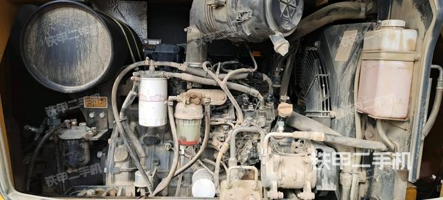 發(fā)動(dòng)機(jī)整體俯視(整機(jī)外觀) 發(fā)動(dòng)機(jī)整體俯視(整機(jī)外觀)