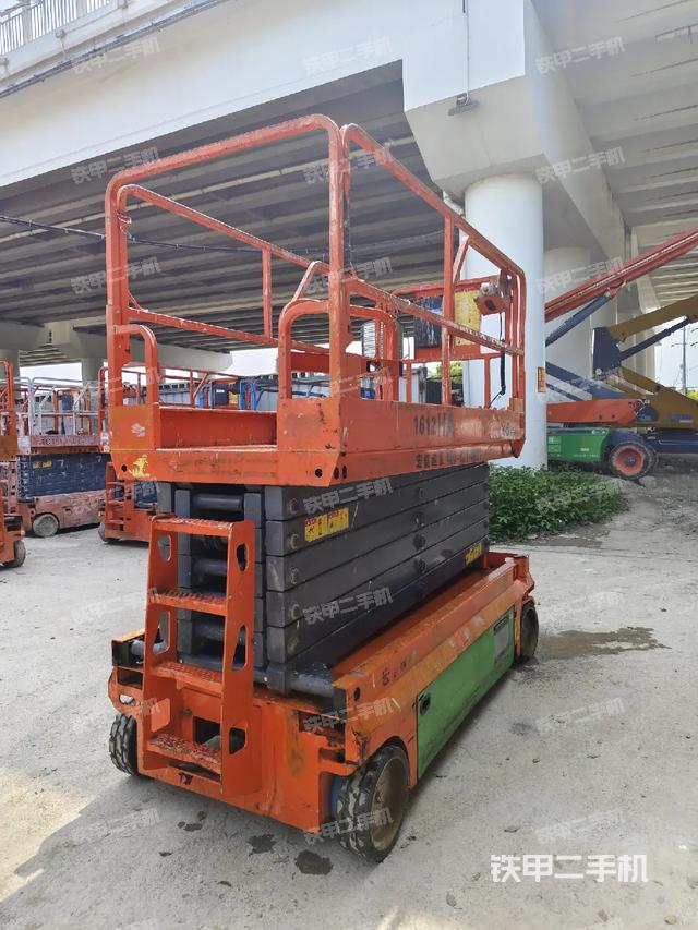鼎力JCPT1612HD高空作業(yè)機(jī)械
