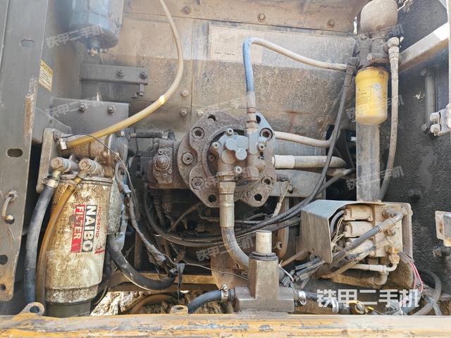 液壓泵斜45?右（大件艙室）