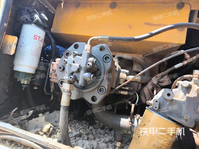 液壓泵斜45?左(大件艙室) 液壓泵斜45?左(大件艙室)