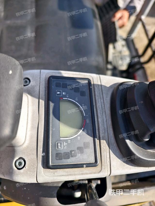 显示屏 （驾驶室部分）