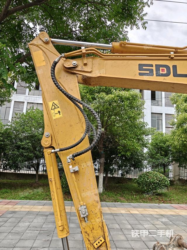 大臂整體?右側(cè)（工作和回轉(zhuǎn)裝置）