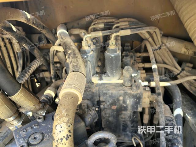 發(fā)動(dòng)機(jī)室(上車部件) 發(fā)動(dòng)機(jī)室(上車部件)