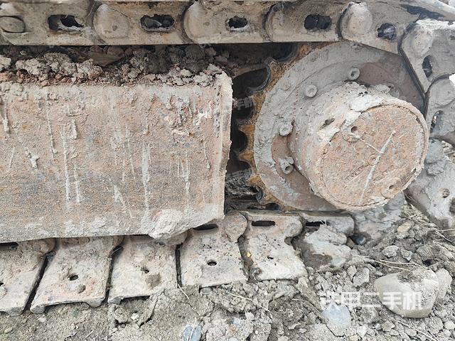 單側(cè)履帶整體（整機(jī)外觀）