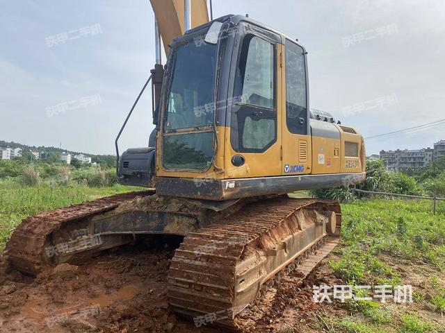 徐工XE215D挖掘機