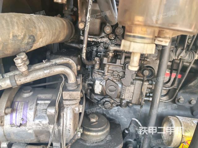 發(fā)動(dòng)機(jī)室（上車部件）