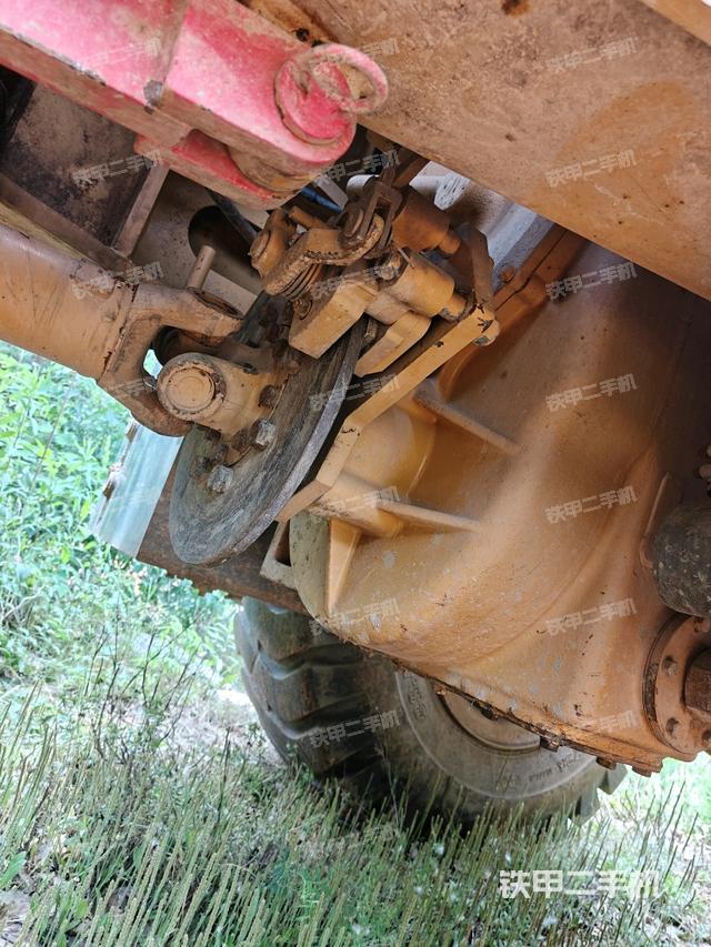 后驅(qū)動(dòng)橋（液壓/傳動(dòng)系統(tǒng)）