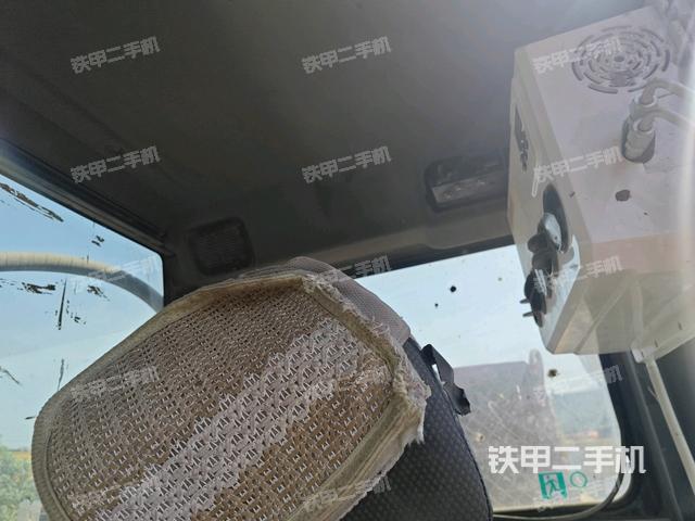 座椅后部（駕駛室部分）