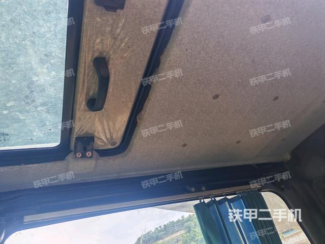 右側(cè)玻璃角標(biāo)(駕駛室部分) 右側(cè)玻璃角標(biāo)(駕駛室部分)