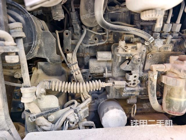 發(fā)動(dòng)機(jī)室(上車部件) 發(fā)動(dòng)機(jī)室(上車部件)