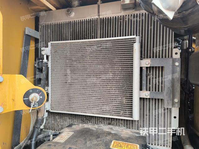散熱器室(大件艙室) 散熱器室(大件艙室)