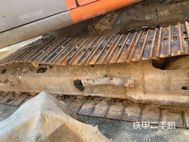 日立ZX120挖掘机的设备实拍-第3张实拍照片