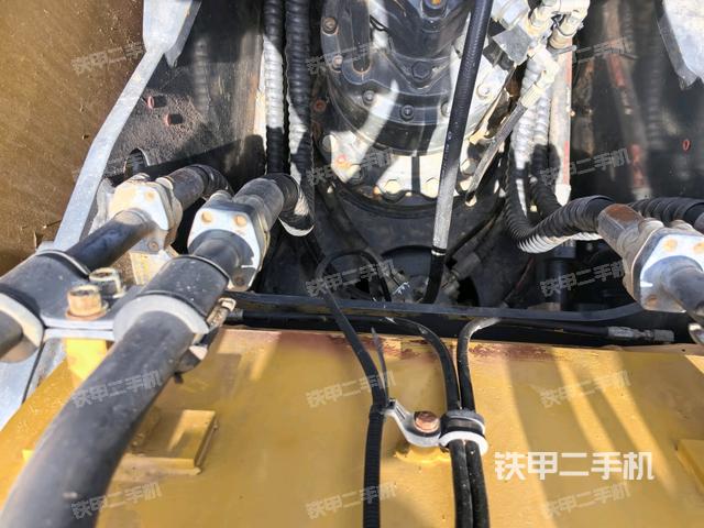 駕駛室頂部俯視(上車部件) 駕駛室頂部俯視(上車部件)