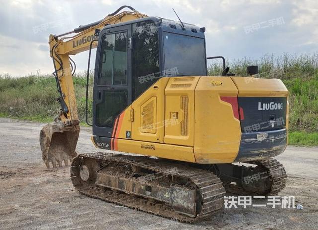 整機(jī)右后45°(整機(jī)外觀) 整機(jī)右后45°(整機(jī)外觀)