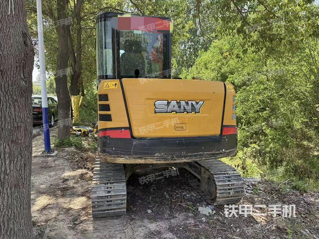 單側(cè)履帶整體（整機(jī)外觀）