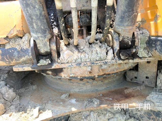 大臂油缸整體?豎拍(工作和回轉裝置) 大臂油缸整體?豎拍(工作和回轉裝置)