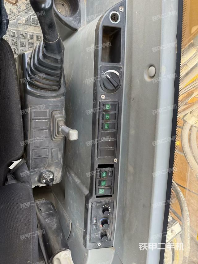 小时表(驾驶室部分) 小时表(驾驶室部分)