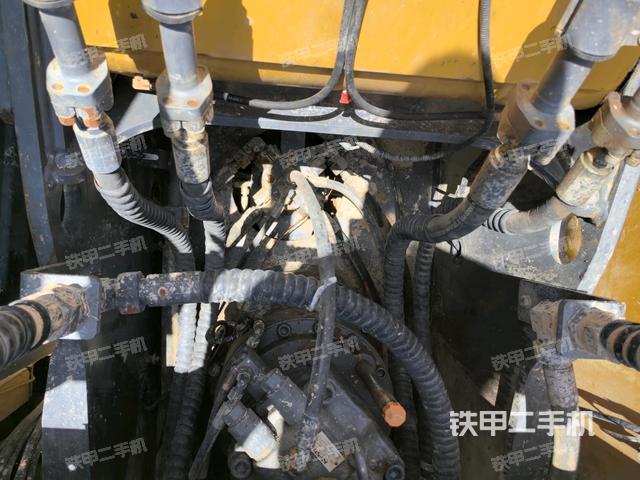 駕駛室頂部俯視(上車部件) 駕駛室頂部俯視(上車部件)
