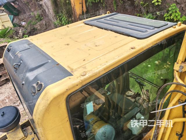 駕駛室頂部俯視(上車部件) 駕駛室頂部俯視(上車部件)