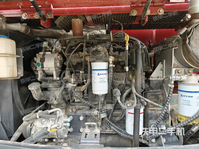 增壓器特寫(xiě)（上車(chē)部件）