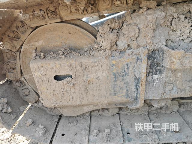 右导向轮(行走机构) 右导向轮(行走机构)