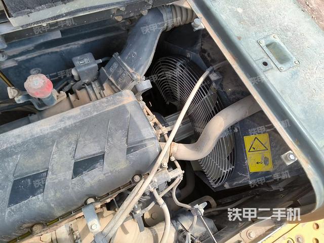 水箱+風(fēng)扇特寫(上車部件) 水箱+風(fēng)扇特寫(上車部件)