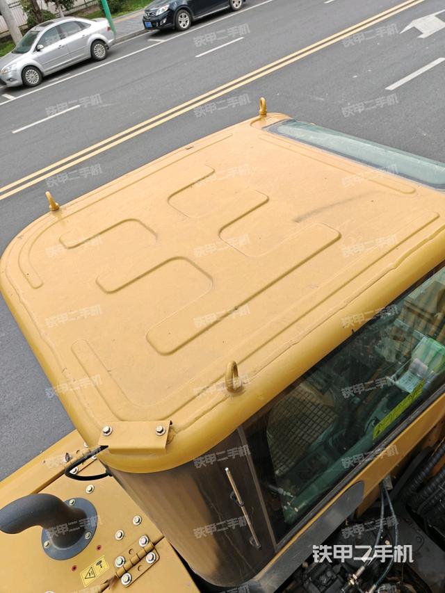 駕駛室頂部俯視（上車部件）