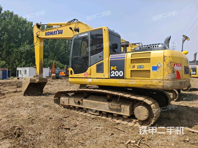 小松PC200-8M0挖掘機
